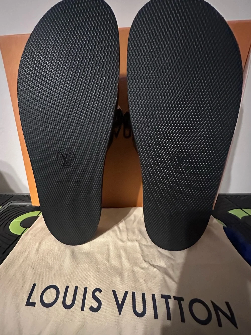 Louis Vuitton Black Men's Leather Chain-Detail Slide Sandals